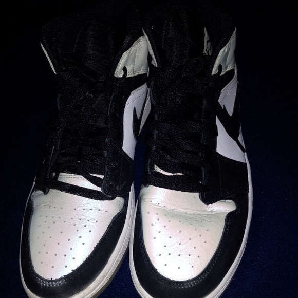 Jordan Other - Jordan 1 Mid diamond  Shorts  pre-owned conditions good